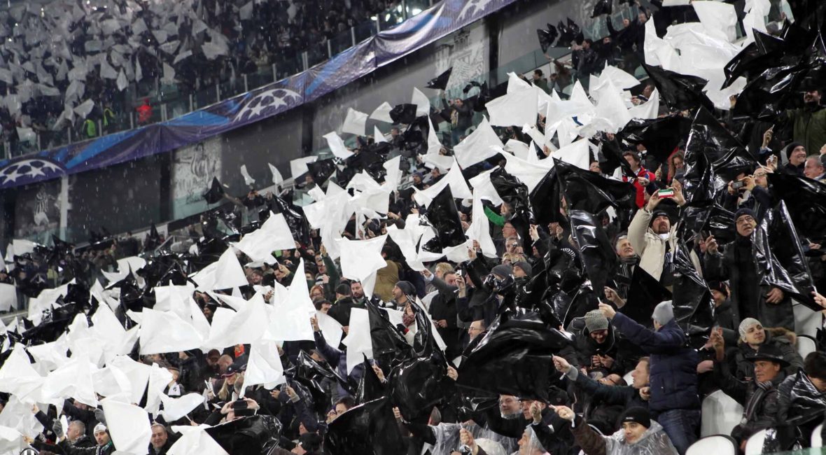 Daniele Bottallo / LaPresse
06 03 2013 Torino
Sport Calcio
Juventus vs Celtic - Champions League 2012/2013 ottavi di finale ritorno - Juventus Stadium
Nella foto: coreografia tifosi Juve

Daniele Bottallo / LaPresse
06 03 2013 Turin
Sport Soccer
Juventus vs Celtic - Champions League 2012/2013 round of 16 - 2nd leg - Juventus Stadium
In the Picture: the Juventus Stadium
